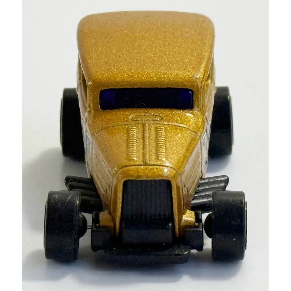 Hot Wheels Midnight Otto Kids 1:64‎ Gold The Penguin DC Comics Diecast Car 2001